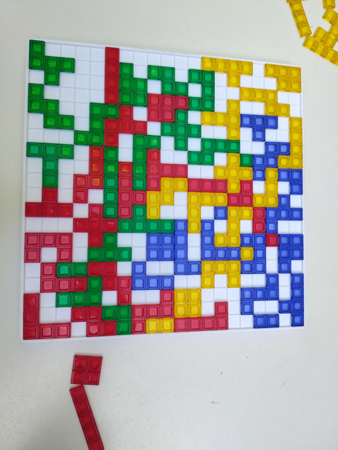 Das Spiel Blokus.
